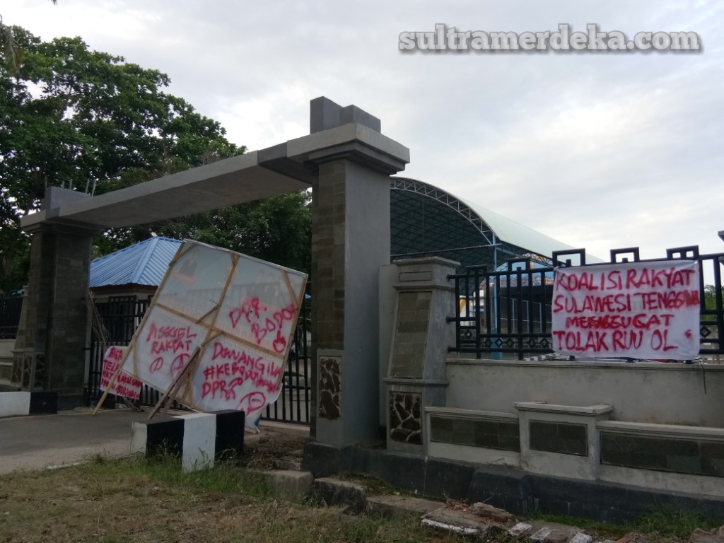 Tolak Omnibus Law UU Cipta Kerja di Kendari